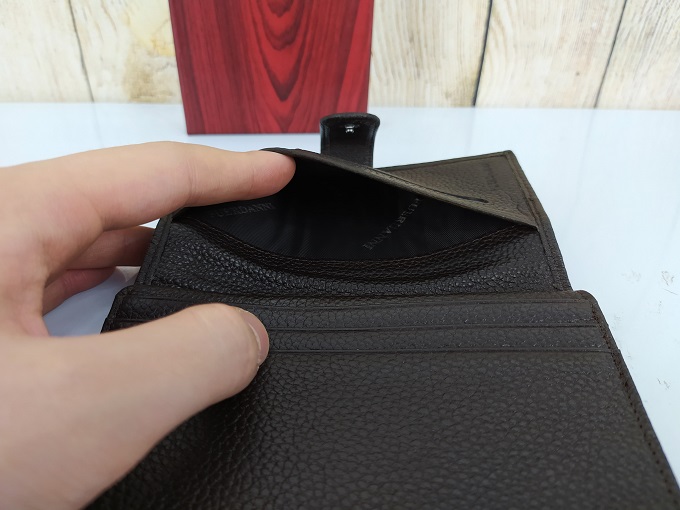ví cầm tay nam voc57