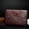 Ví cầm tay da bò thật dập vân cá sấu màu nâu VOC02